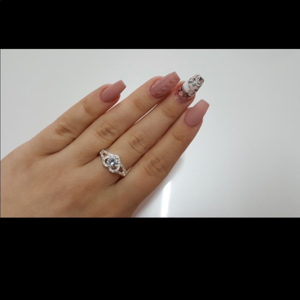 NEW 925 Exquisite Silver Heart-shaped Rings - Picture 4 of 4